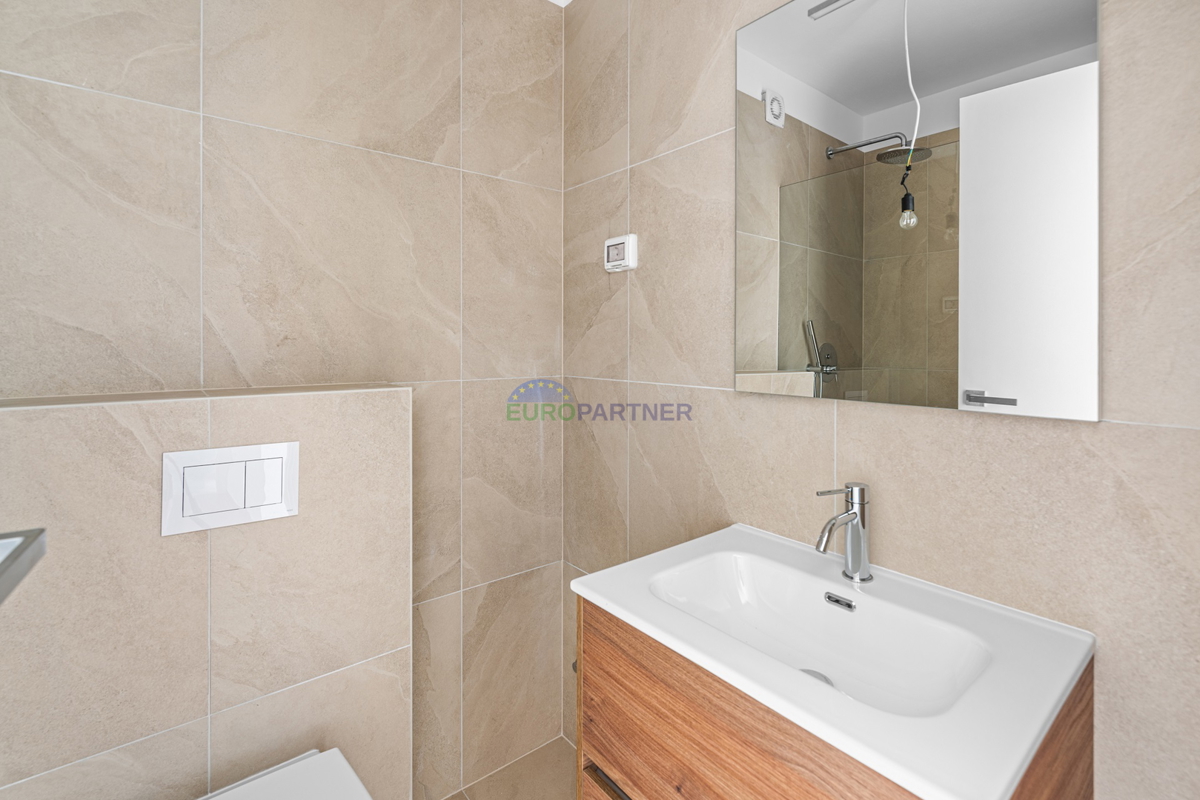 Istra, Novigrad, sodobno stanovanje na odlični lokaciji