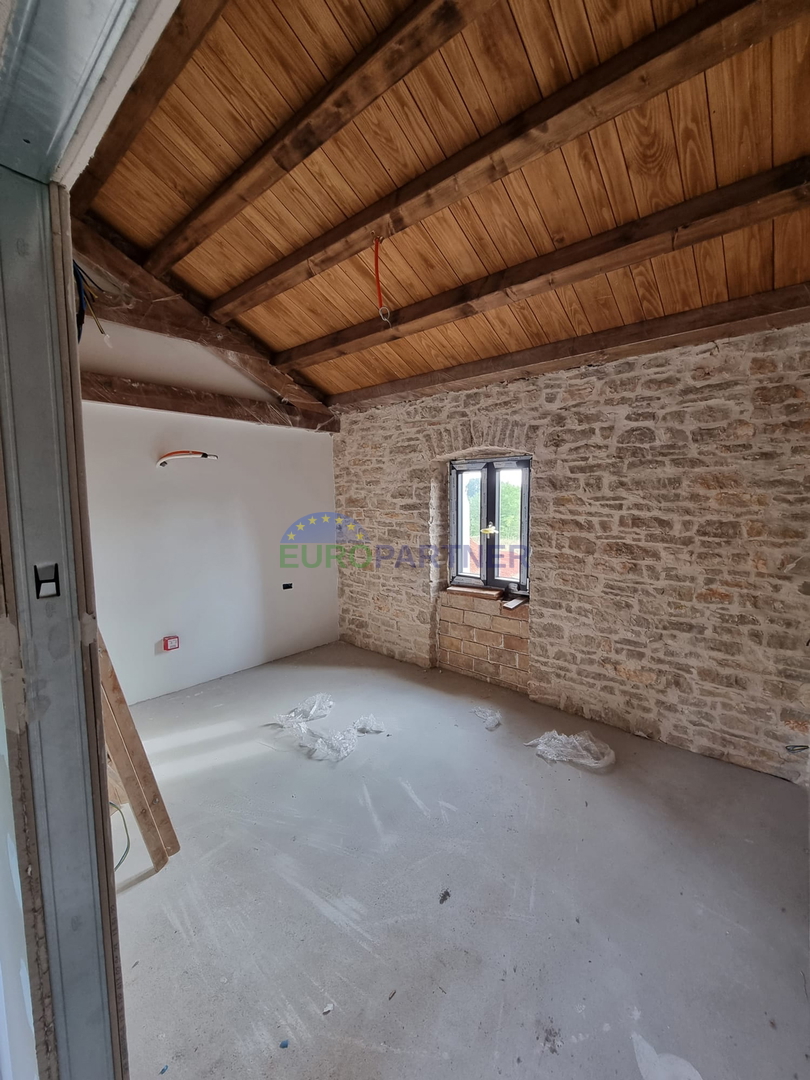 Čudovita stancija v bližini Barbana