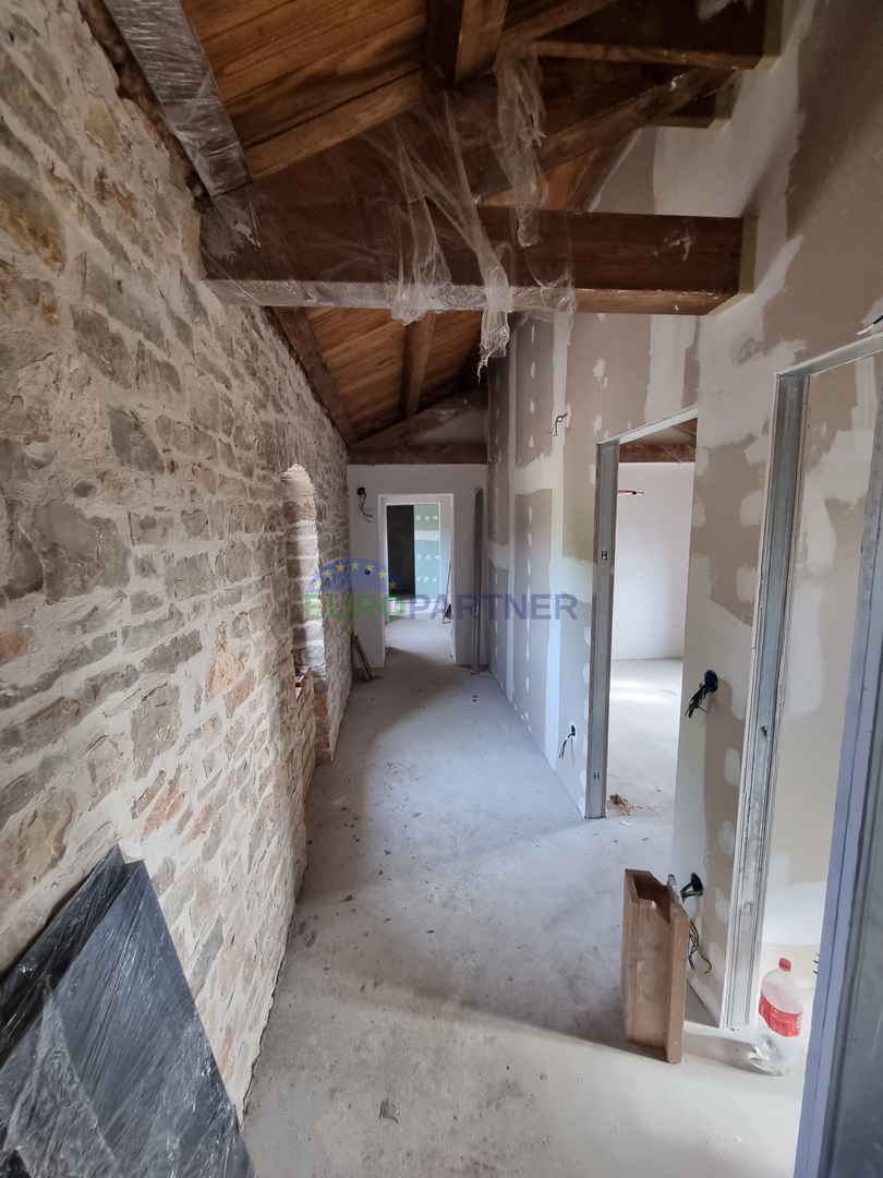 Čudovita stancija v bližini Barbana