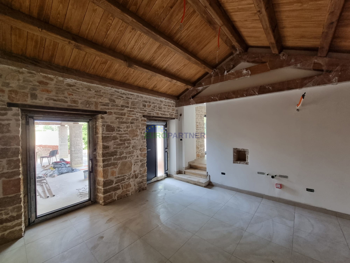 Čudovita stancija v bližini Barbana