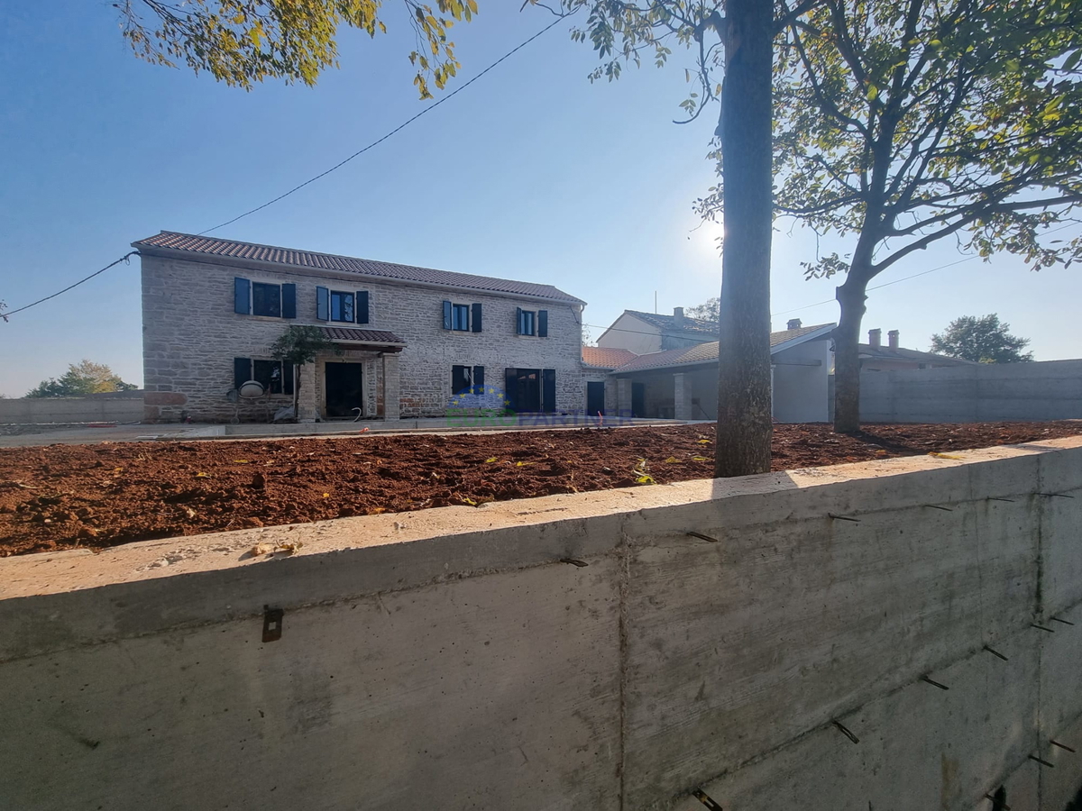 Čudovita stancija v bližini Barbana