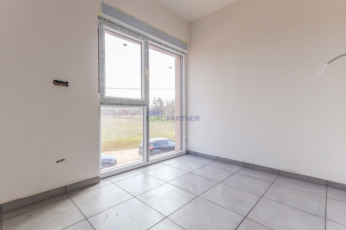 Moderno stanovanje s 3 spalnicami, Poreč, 4 km od morja