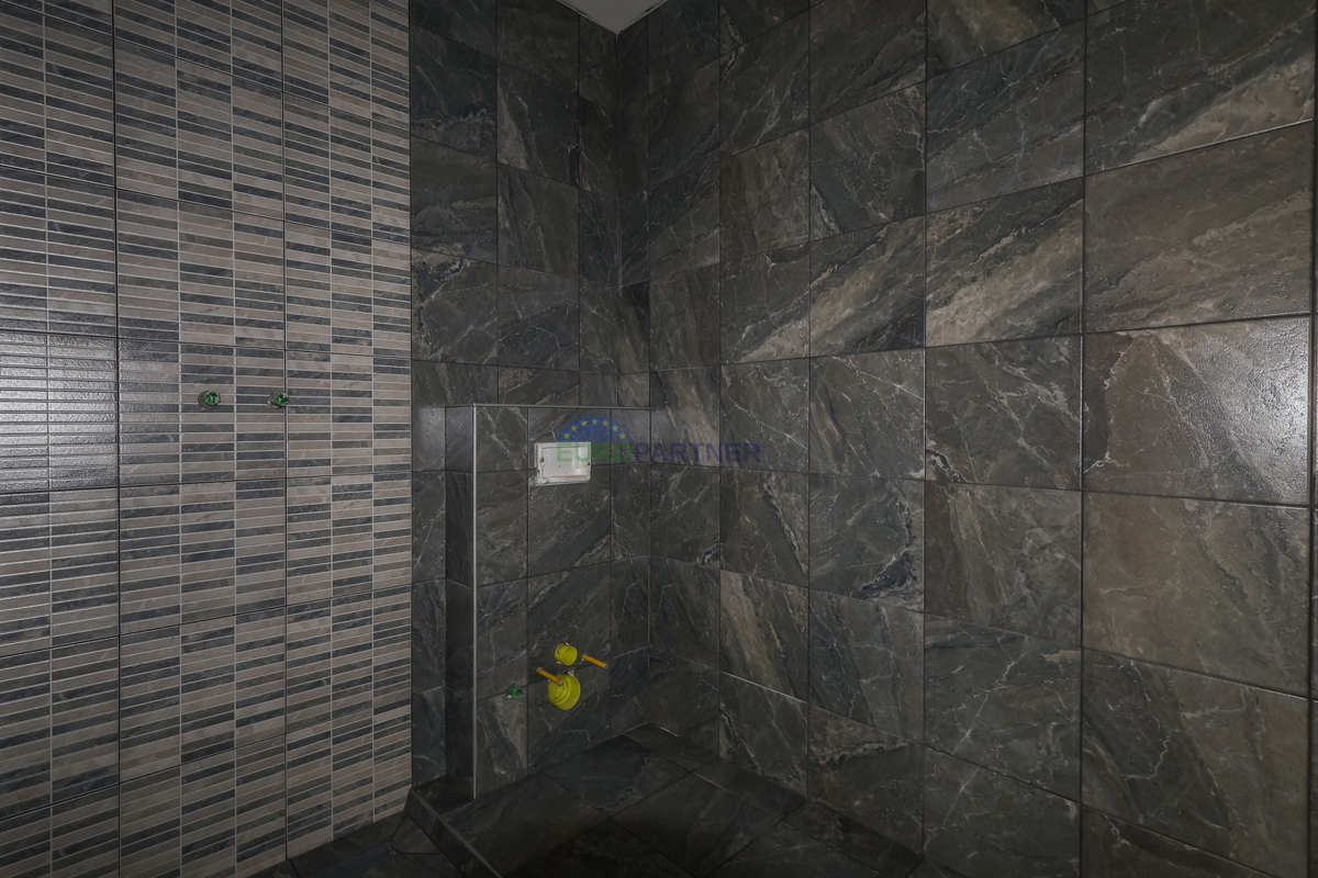 Moderno stanovanje s 3 spalnicami, Poreč, 4 km od morja