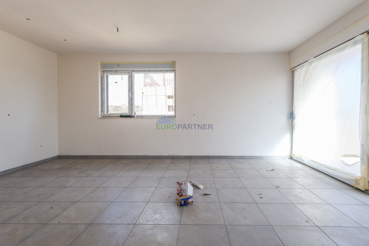 Moderno stanovanje s 3 spalnicami, Poreč, 4 km od morja