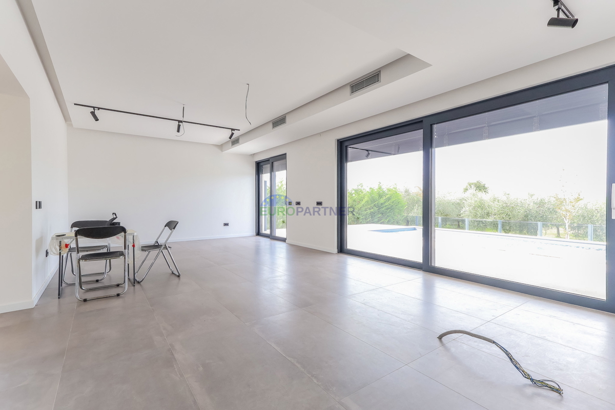 Samostojna luksuzna vila s pogledom na morje