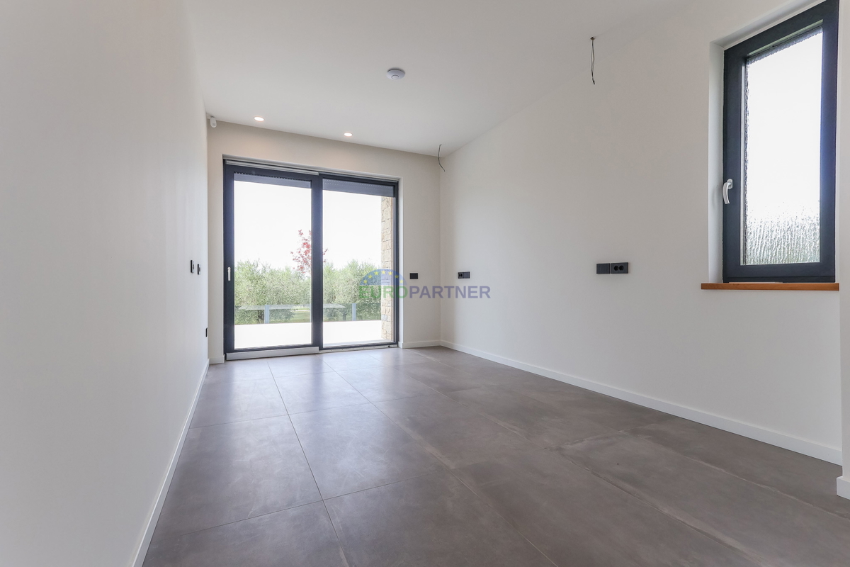 Samostojna luksuzna vila s pogledom na morje