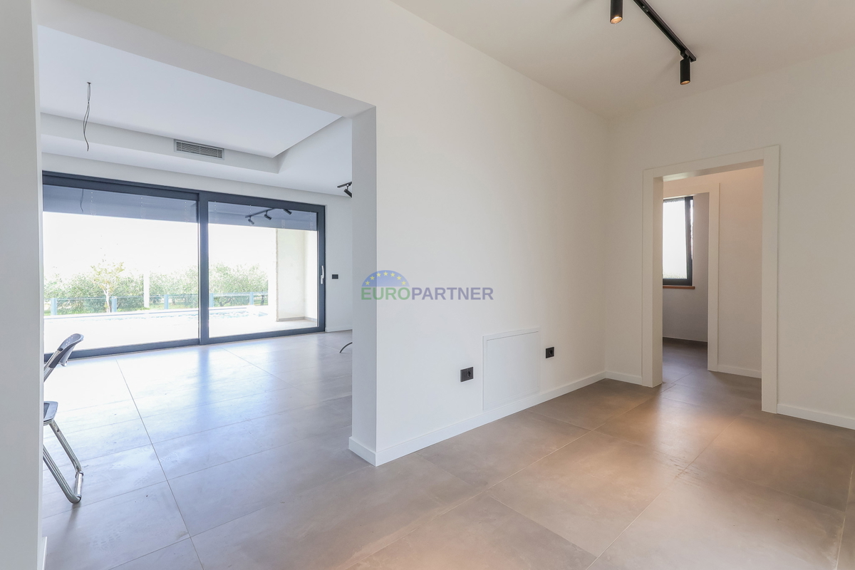 Samostojna luksuzna vila s pogledom na morje