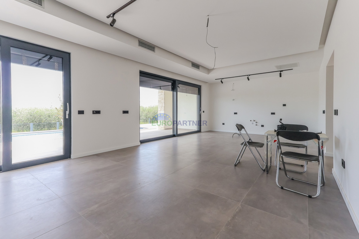 Samostojna luksuzna vila s pogledom na morje