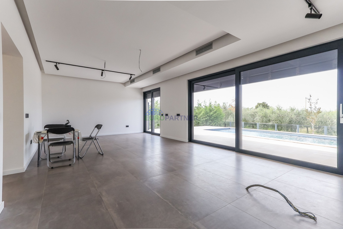 Samostojna luksuzna vila s pogledom na morje