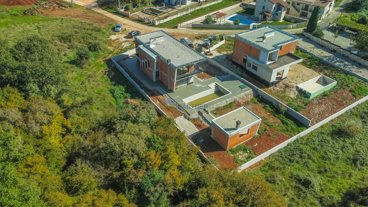 &quot;Villa Black Beauty&quot; čaka na svojega novega lastnika, zgrajena po metodi gradnje &quot;ključ v roke&quot;.