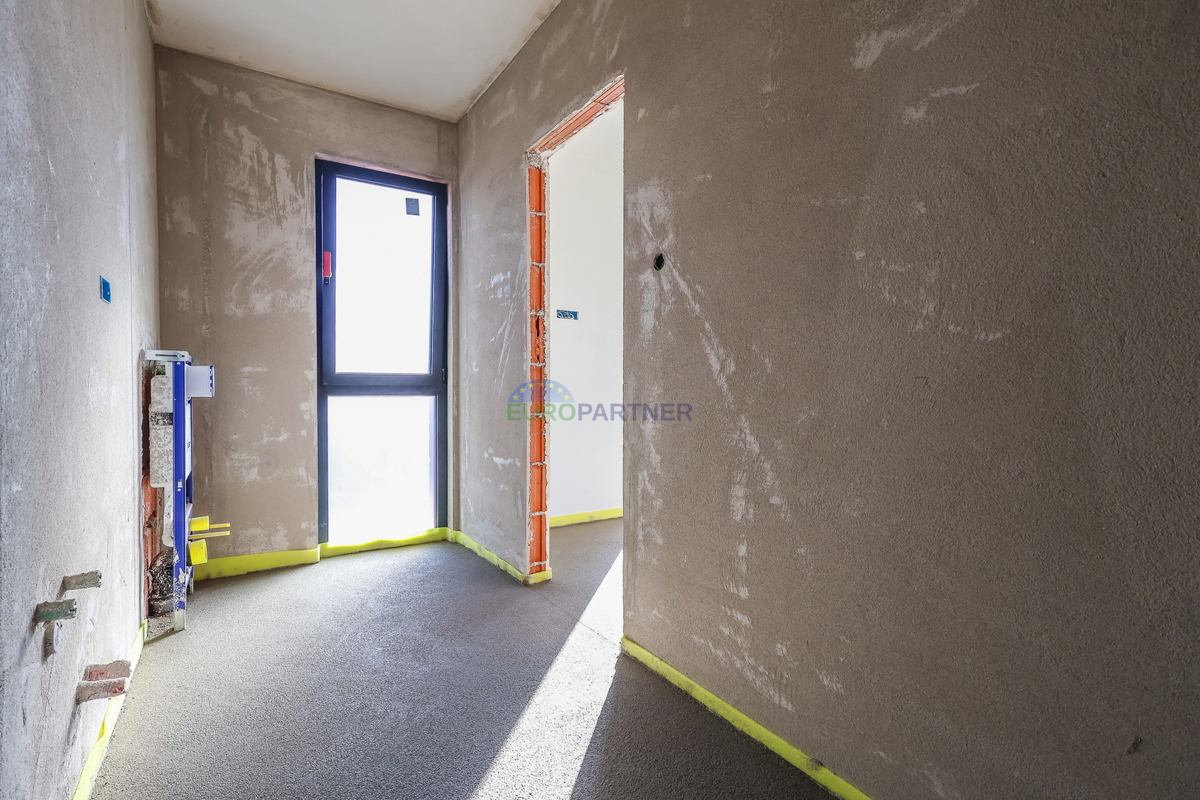 "Villa Black Beauty" čaka na svojega novega lastnika, zgrajena po metodi gradnje "ključ v roke".