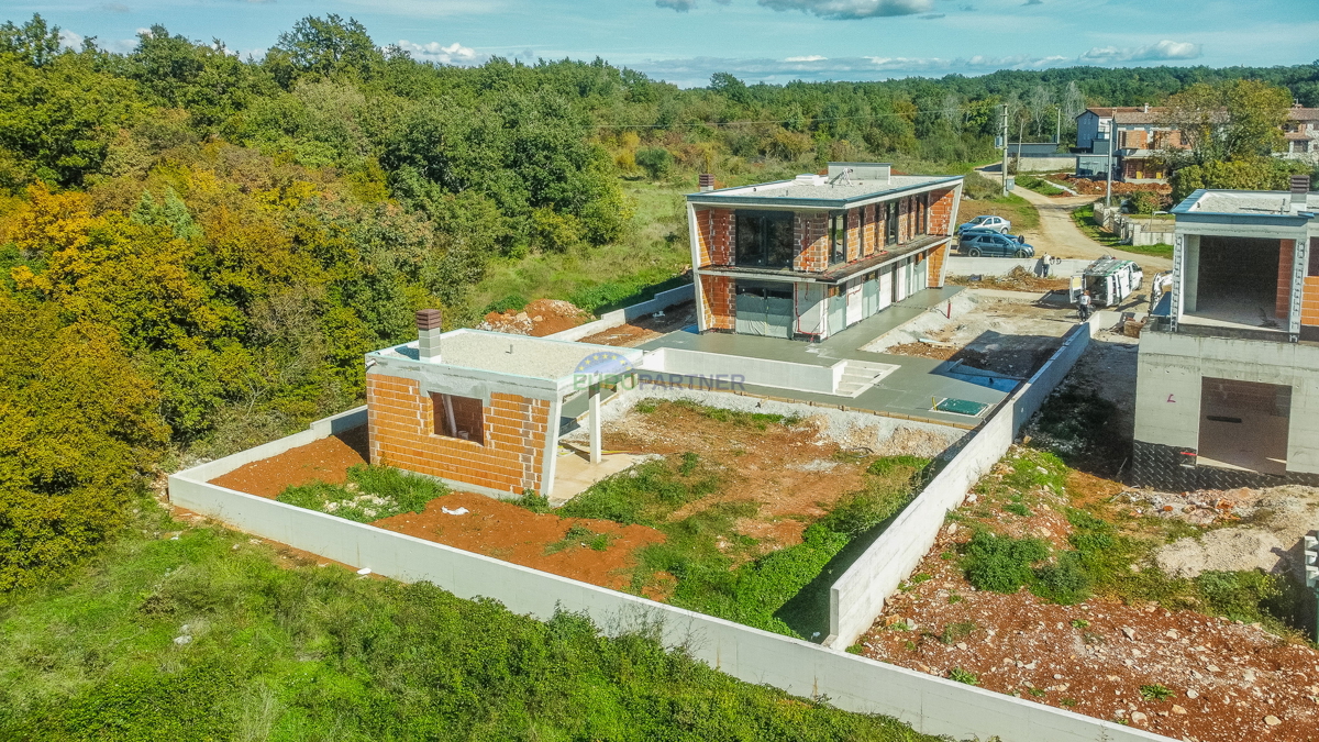 &quot;Villa Black Beauty&quot; čaka na svojega novega lastnika, zgrajena po metodi gradnje &quot;ključ v roke&quot;.