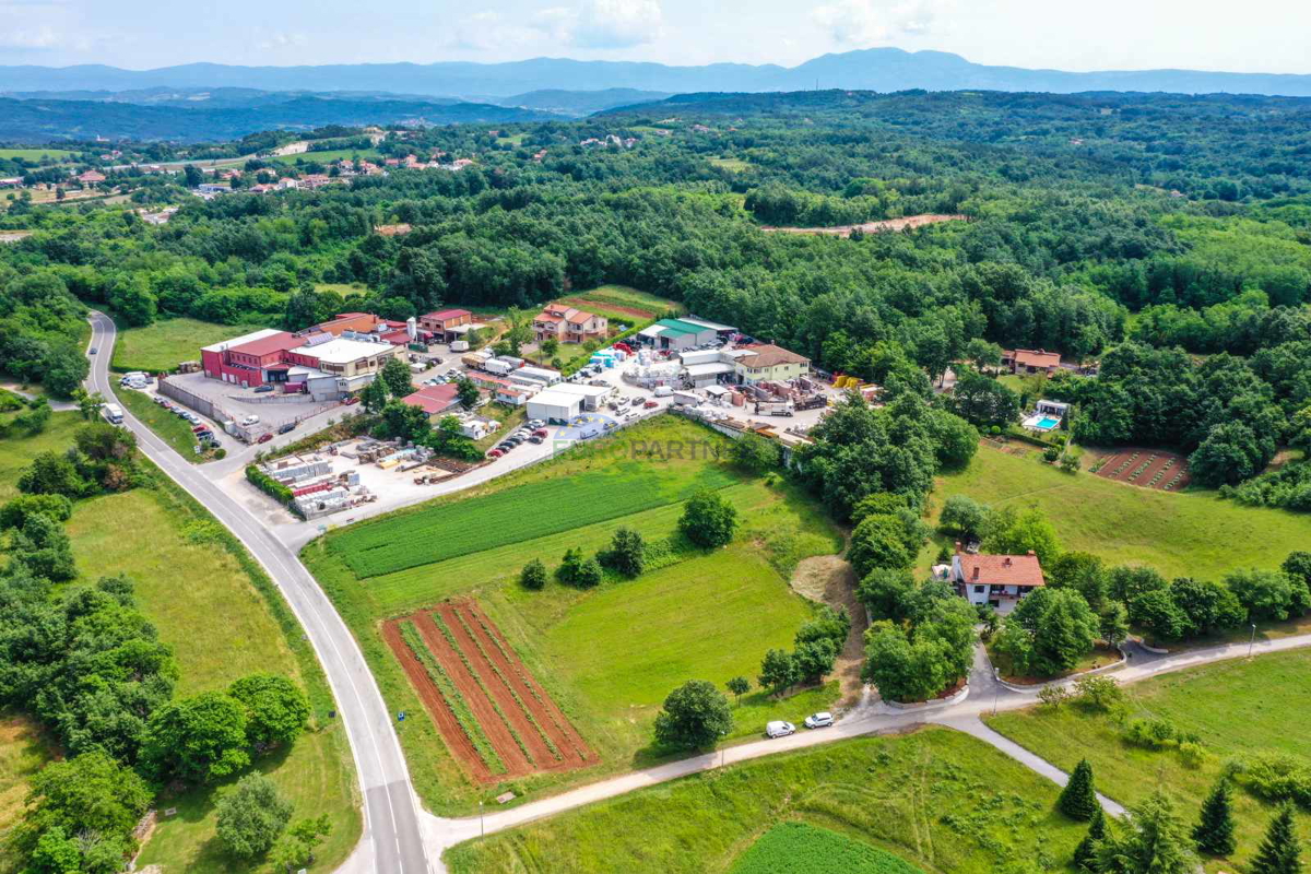 Poslovno zemljišče, Pazin, Istra