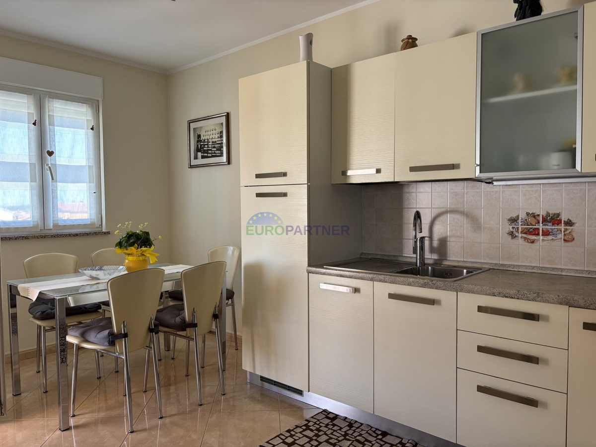 Istra, Novigrad, stanovanje s prekrasnim pogledom na morje