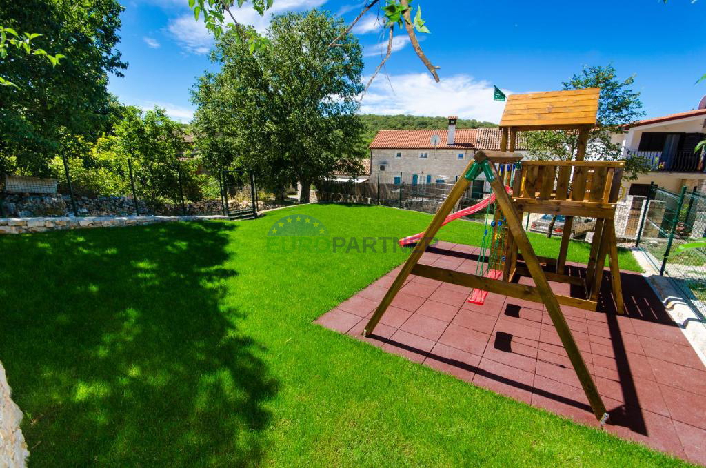 Istra, kamnita hiša v okolici Rovinja