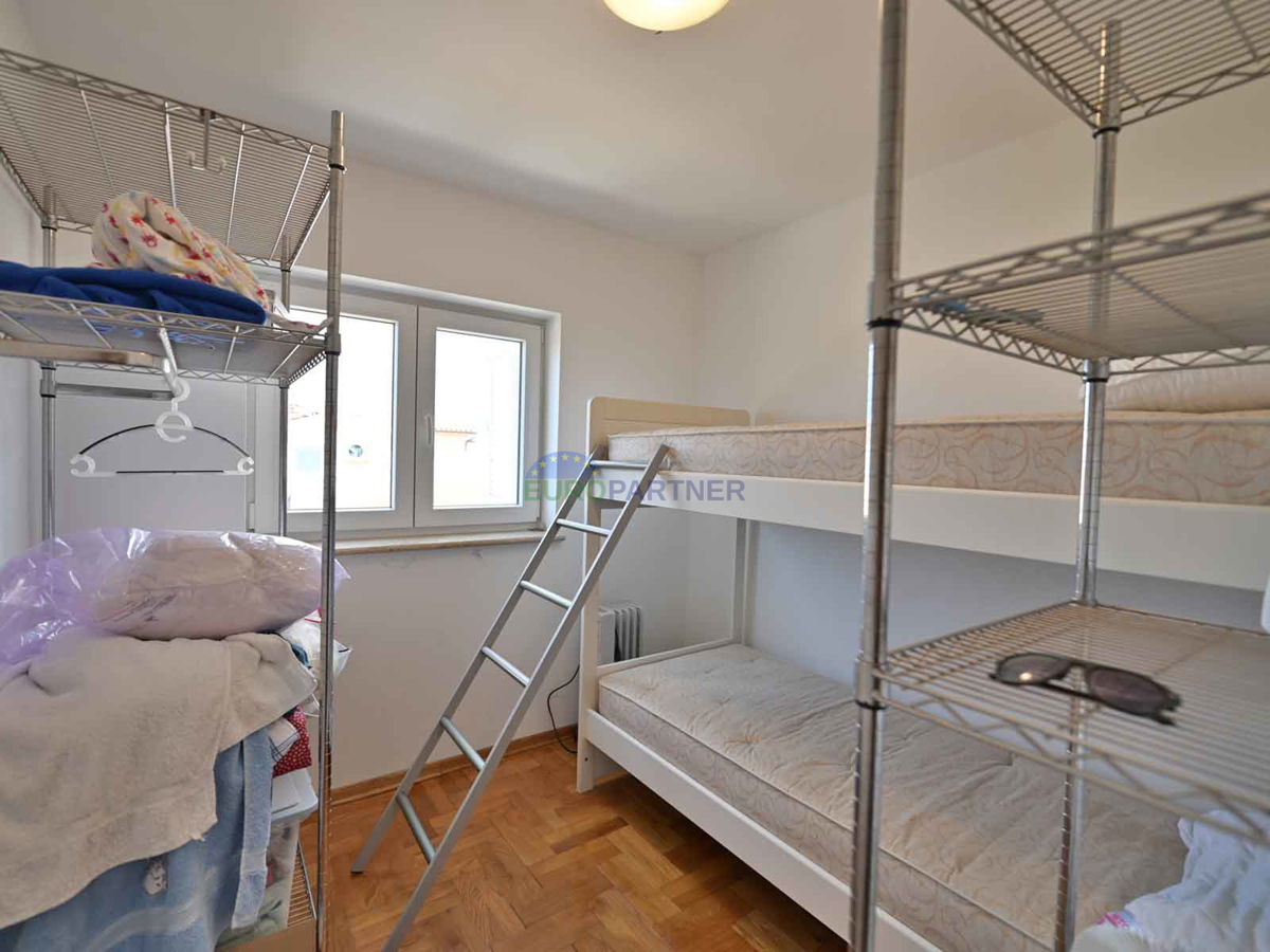 Poreč, stanovanje z razgledom na morje - 1 km od plaže