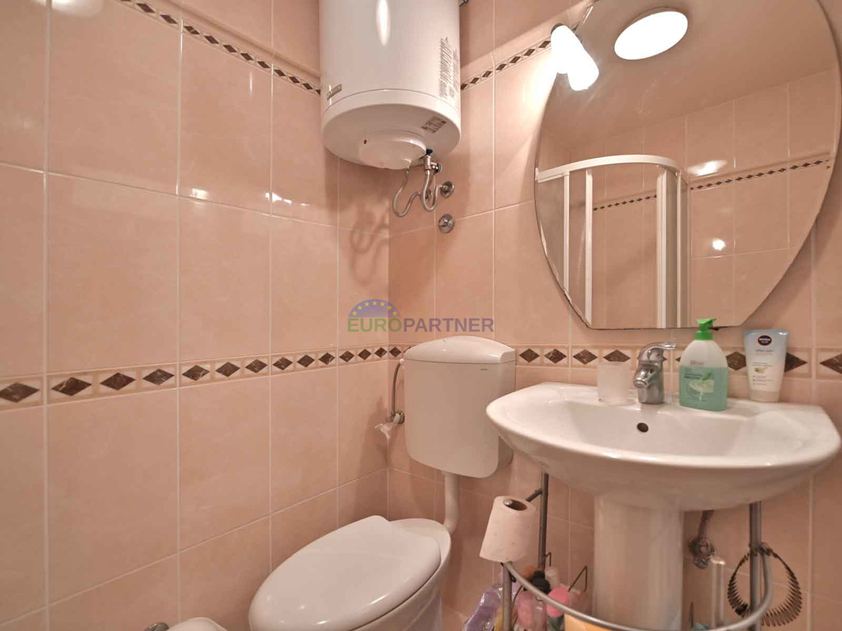 Poreč, stanovanje z razgledom na morje - 1 km od plaže