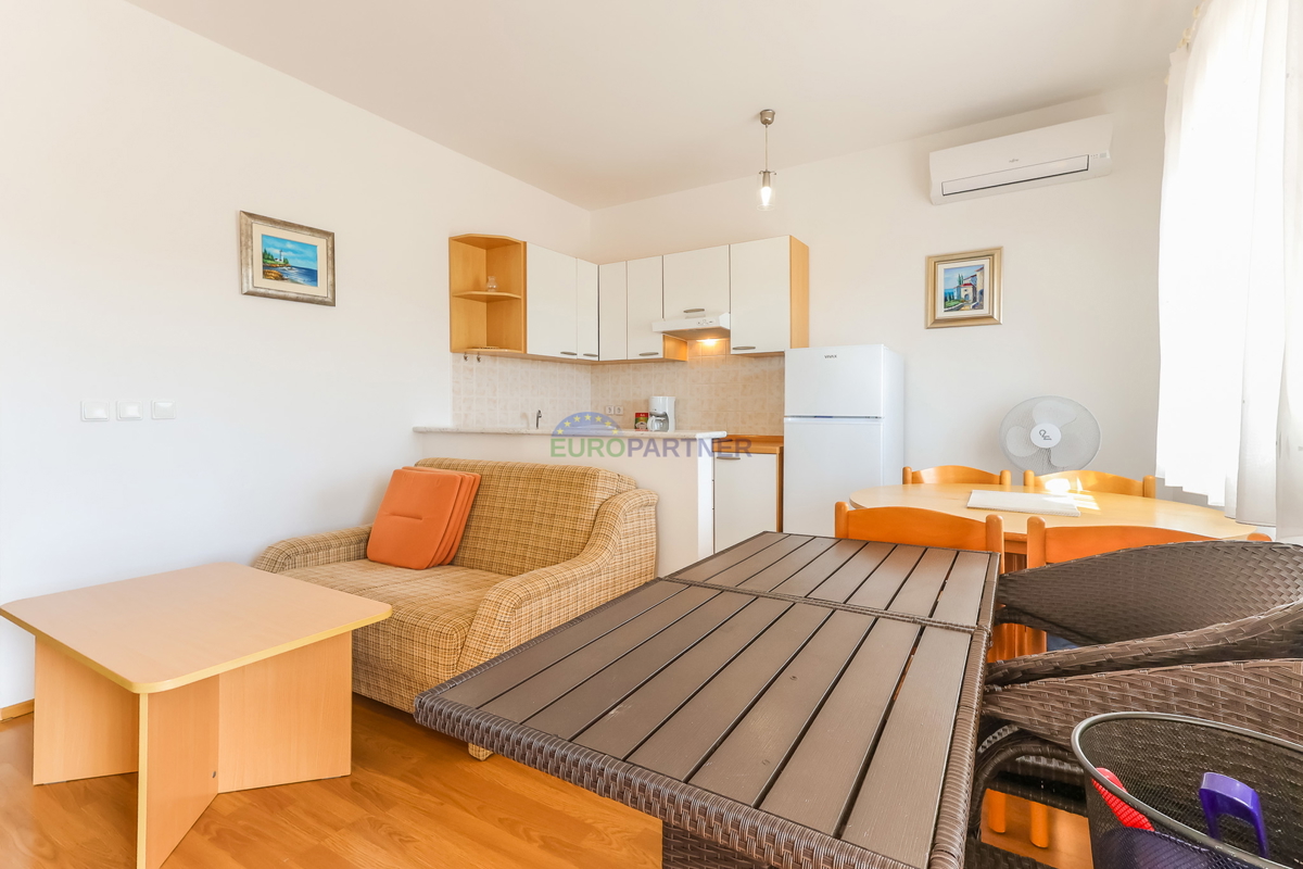 Samostojna hiša s štirimi stanovanji, Funtana