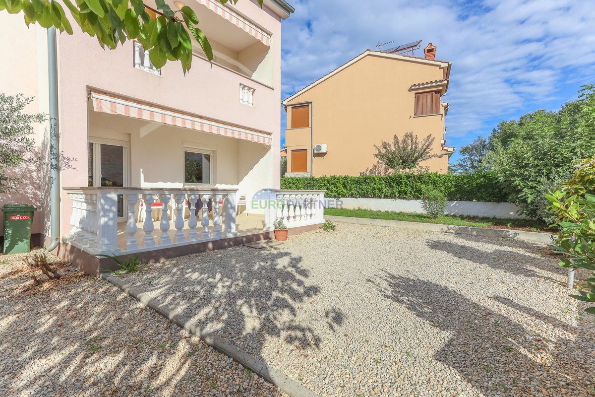 Samostojna hiša s štirimi stanovanji, Funtana