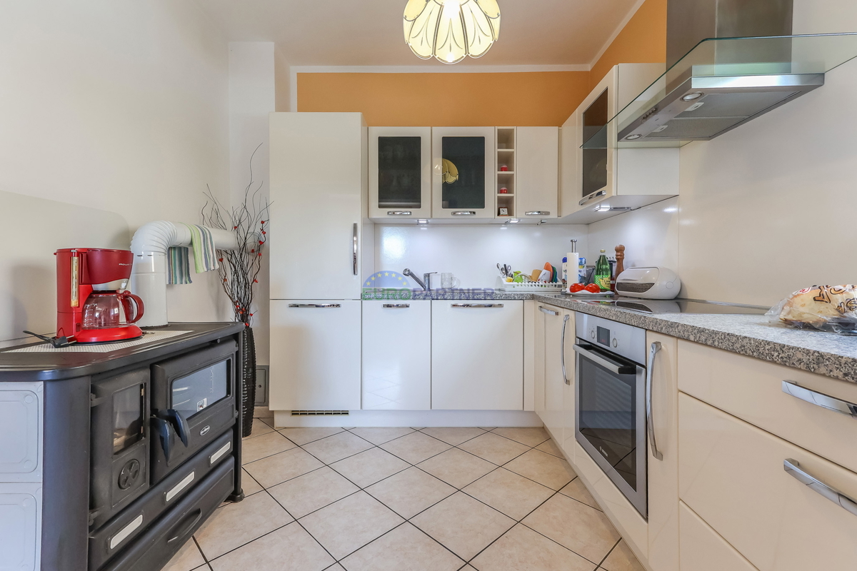 Samostojna hiša s štirimi stanovanji, Funtana