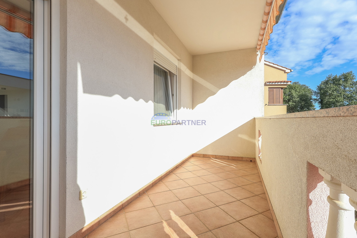 Samostojna hiša s štirimi stanovanji, Funtana