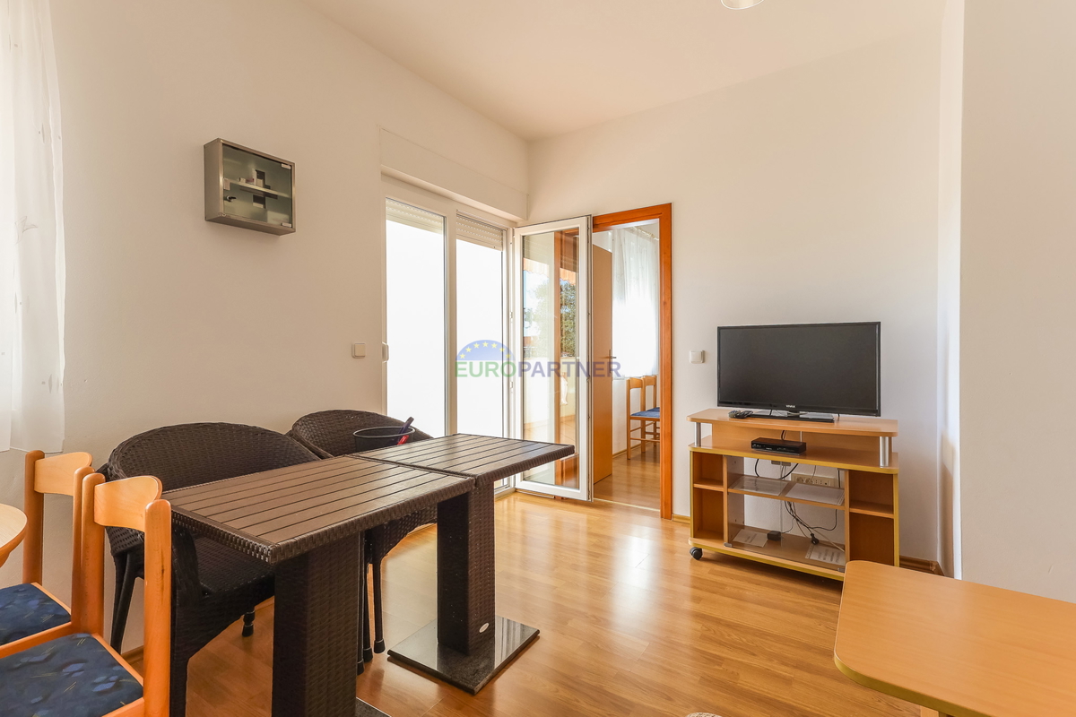 Samostojna hiša s štirimi stanovanji, Funtana