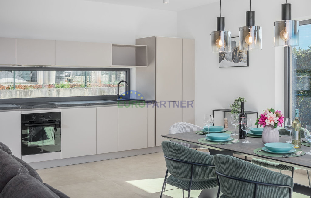 Istra, Novigrad, moderna vila s bazenom