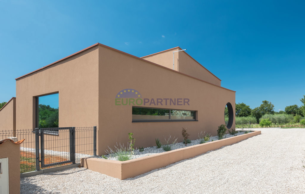 Istra, Novigrad, moderna vila s bazenom