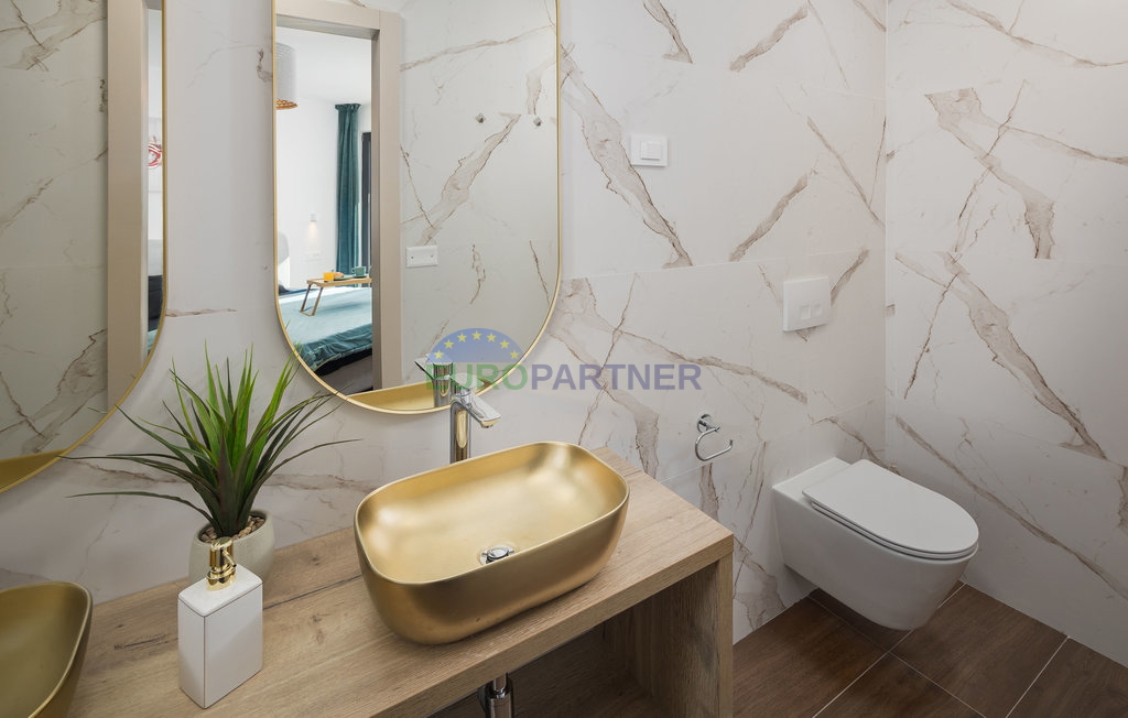 Istra, Novigrad, moderna vila s bazenom