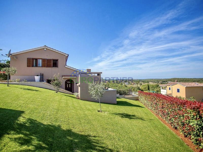 Hiša z odprtim pogledom na naravo, Poreč, 7 km od morja