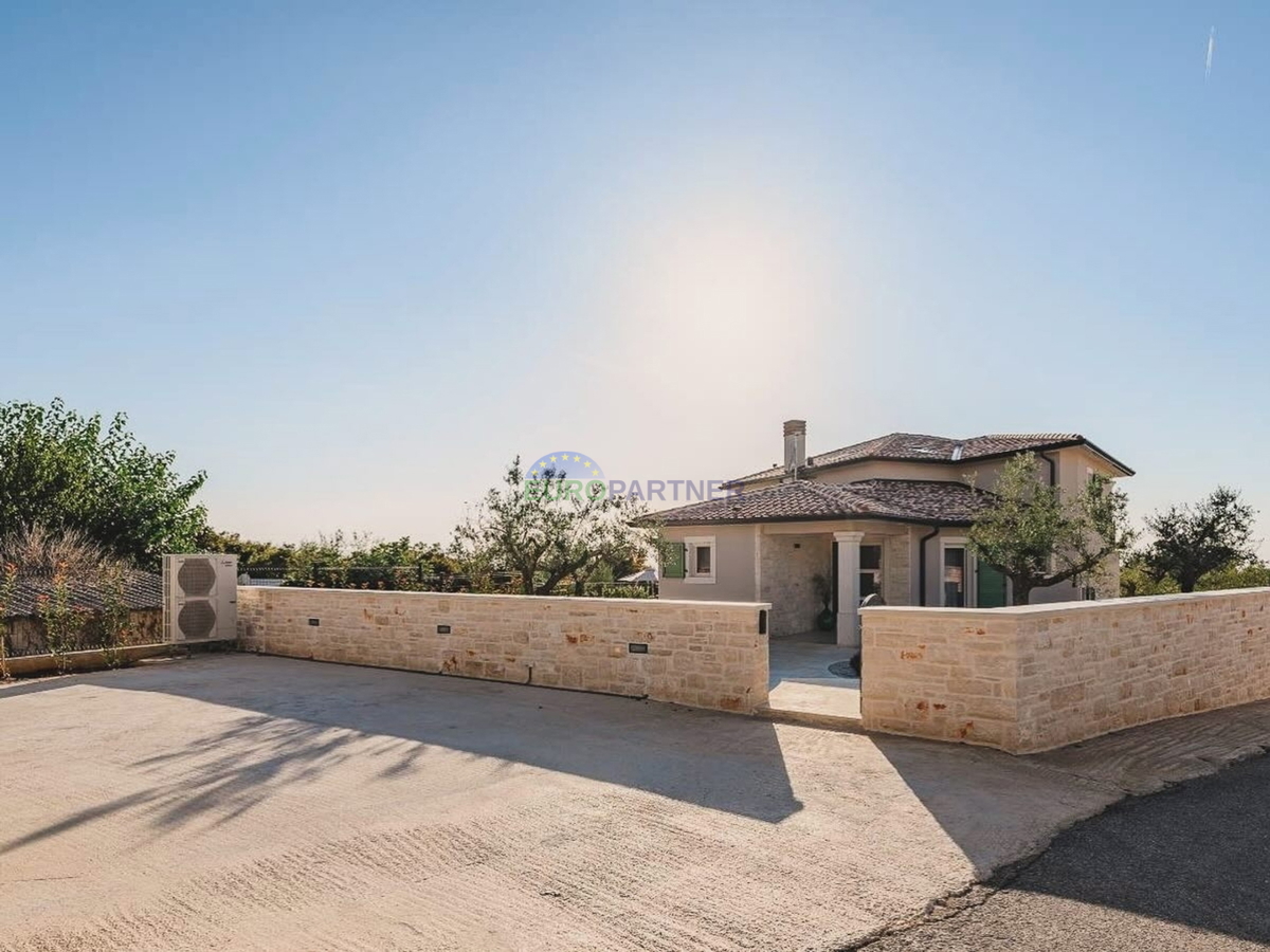 Prodaja, Sveti Lovreč - vila v gradnji, pogled na morje
