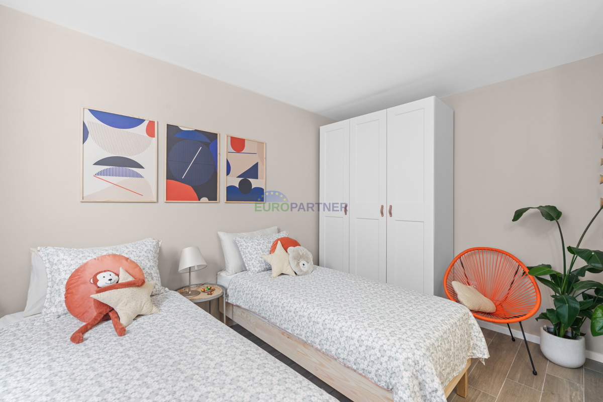 Istra, Poreč, lepa hiša zadnja v nizu v bližini morja in mesta