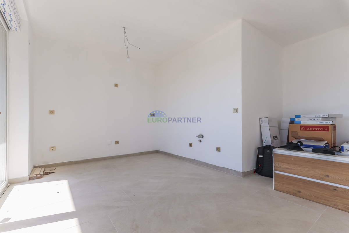 Stanovanje 93 m2 s bazenom, Poreč