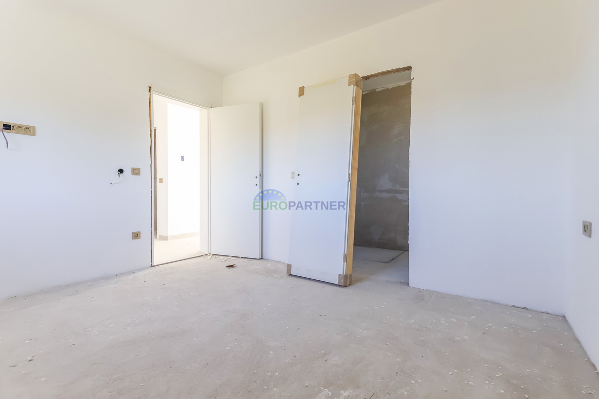 Stanovanje 93 m2 s bazenom, Poreč