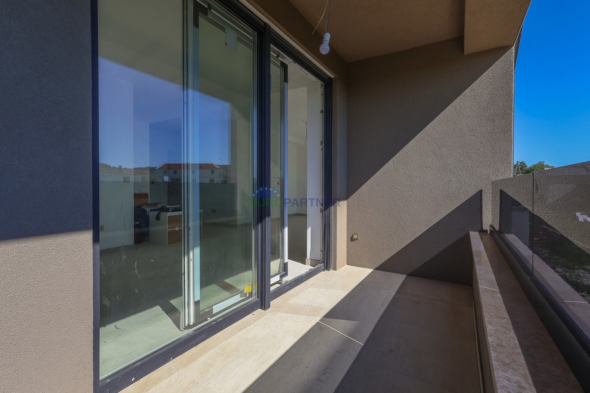 Stanovanje 93 m2 s bazenom, Poreč