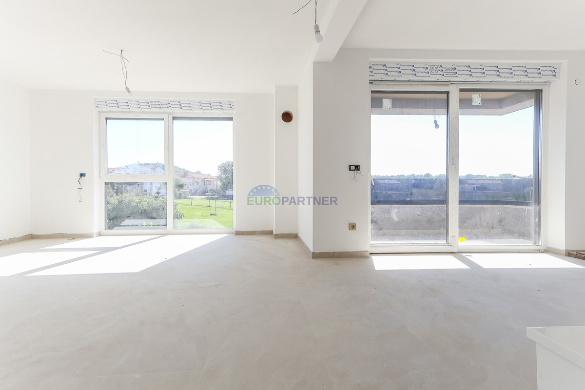 Stanovanje 93 m2 s bazenom, Poreč