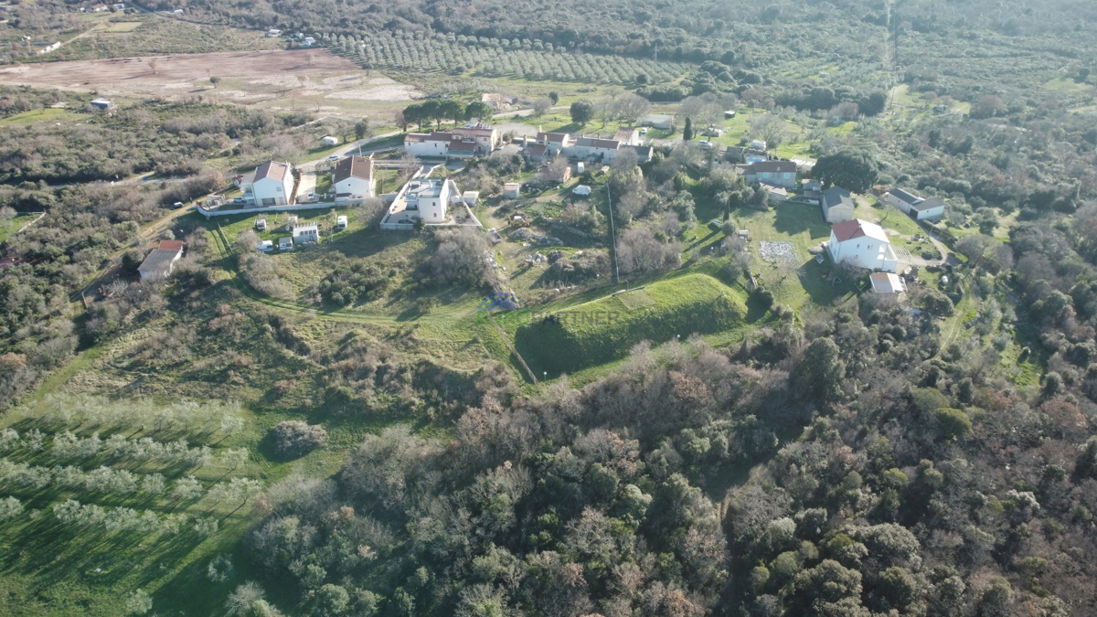 Istra, Vodnjan, gradbeno zemljišče s pogledom na morje