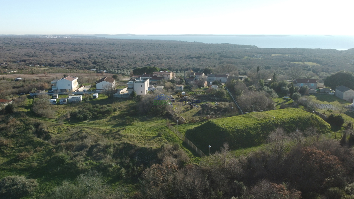 Istra, Vodnjan, gradbeno zemljišče s pogledom na morje