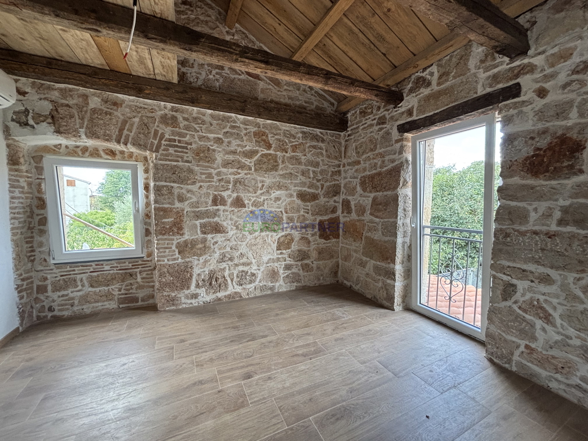 Istra, Poreč, kamnita hiša v bližini Poreča
