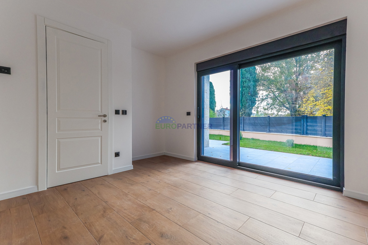 Lepa moderna vila 5 km od Poreča