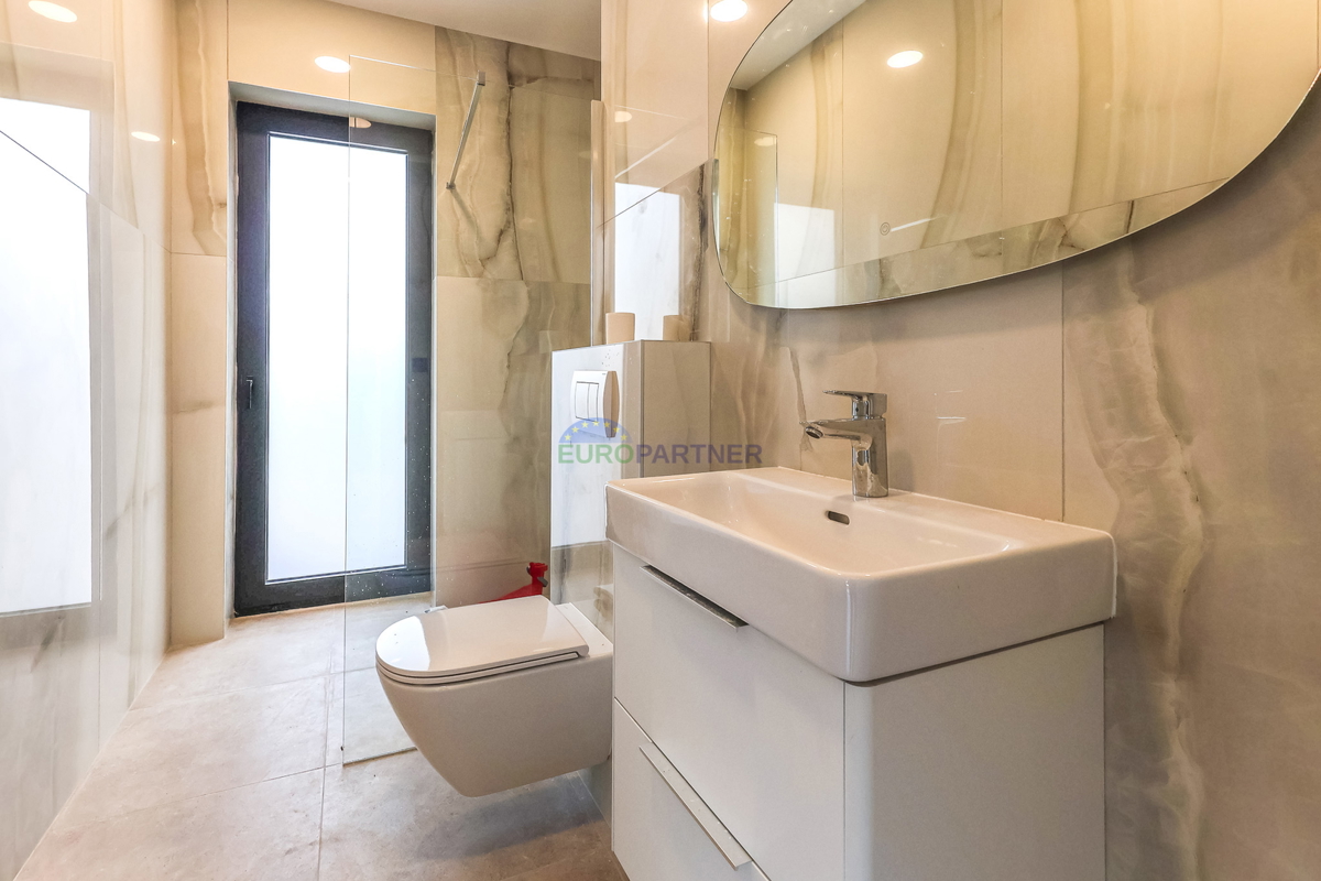 Lepa moderna vila 5 km od Poreča