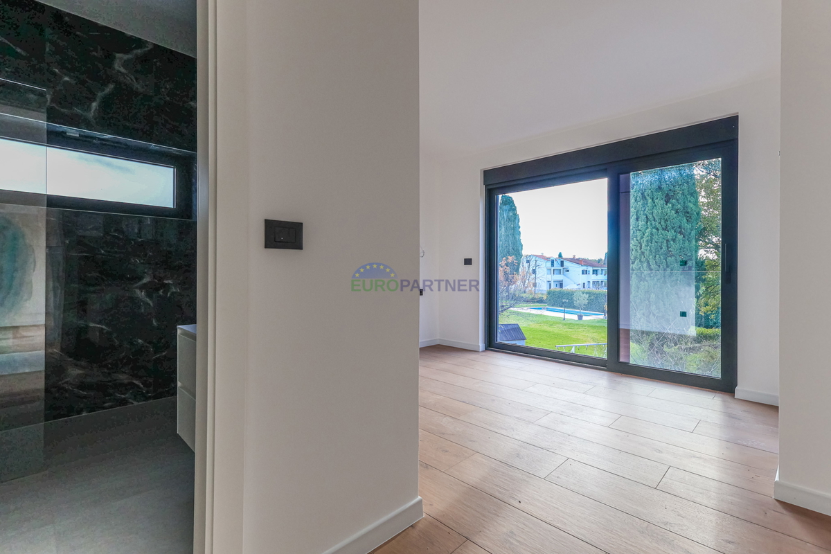 Lepa moderna vila 5 km od Poreča