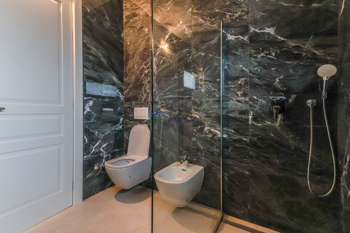 Lepa moderna vila 5 km od Poreča