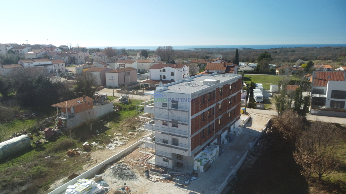 Stanovanje v pritličju z vrtom, okolica Poreča