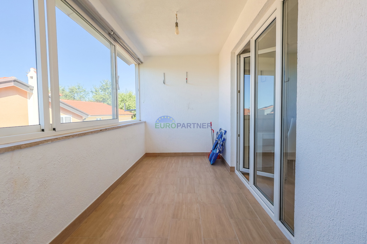 Istra, stanovanje z dvema spalnicama v Poreču – idealno za celotnoletno bivanje ali počitniška nepremičnina