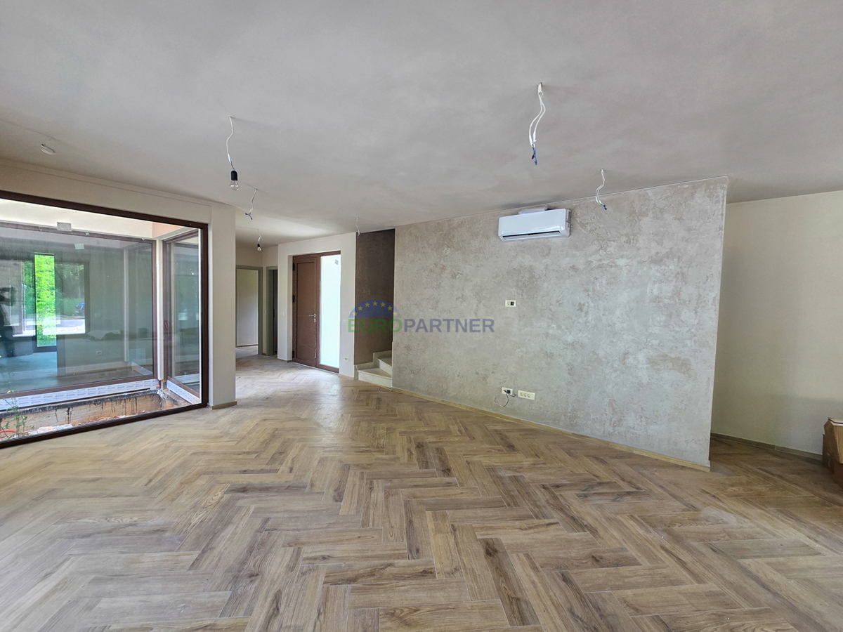 Luksuzna moderna vila z wellnessom, okolica Poreča