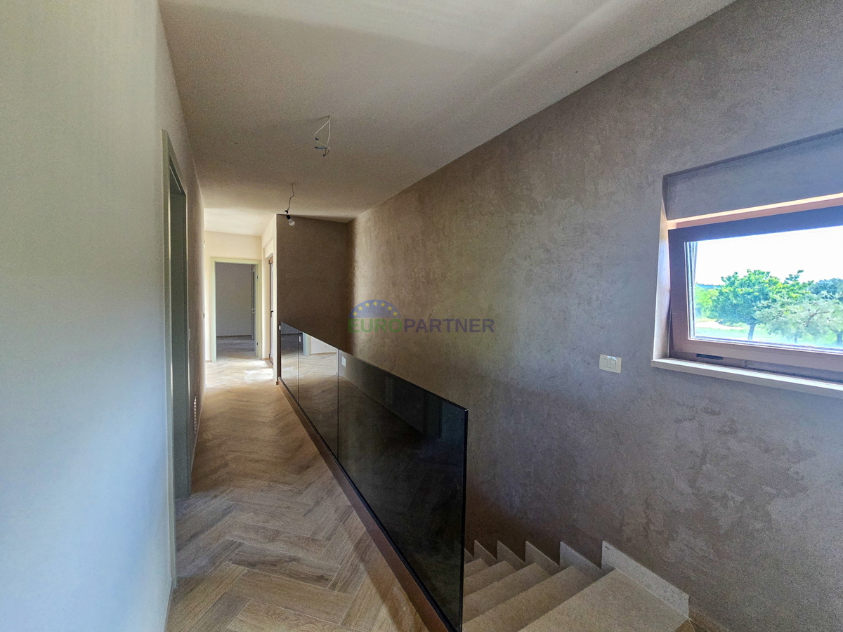 Luksuzna moderna vila z wellnessom, okolica Poreča