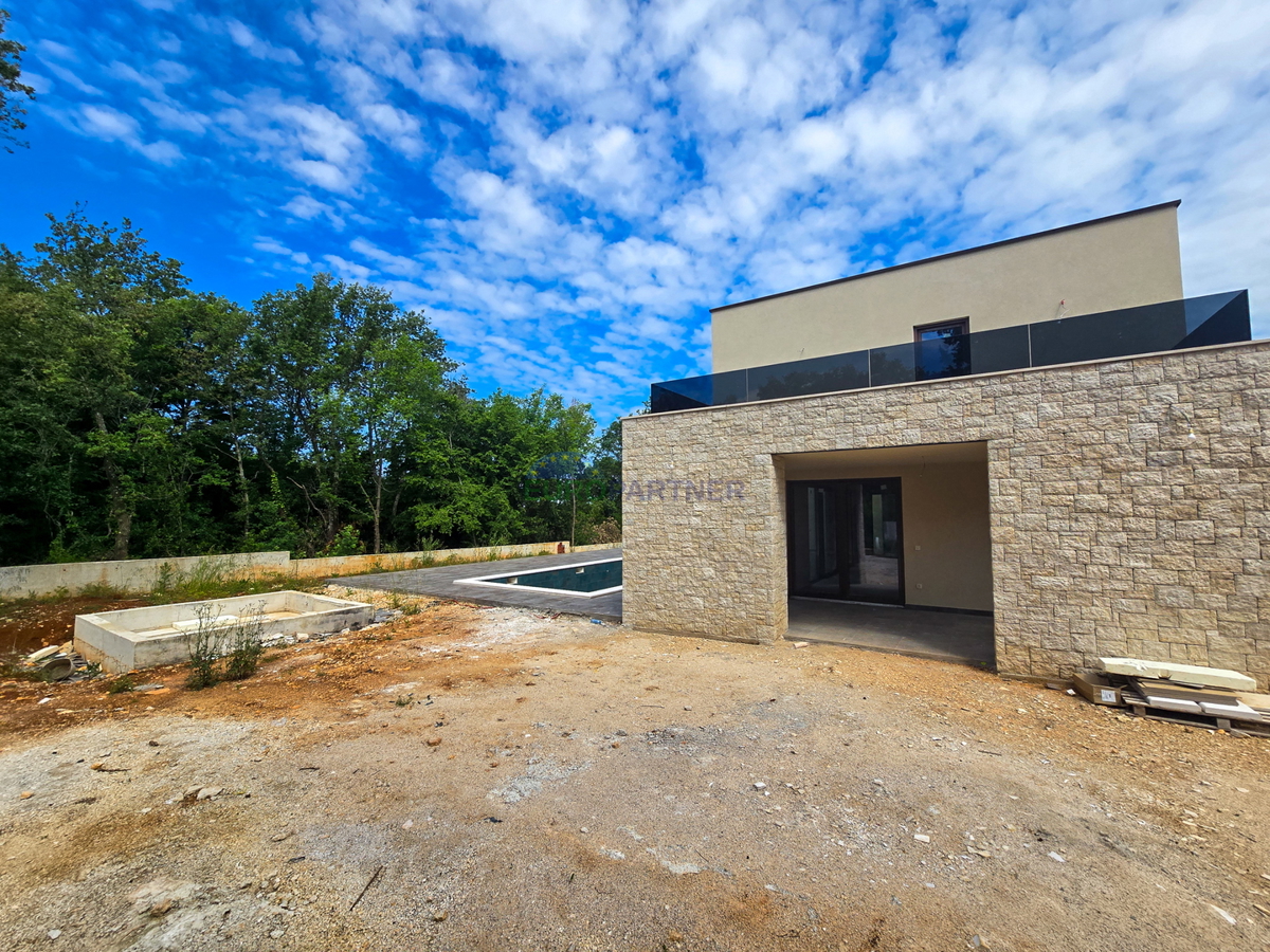 Luksuzna moderna vila z wellnessom, okolica Poreča