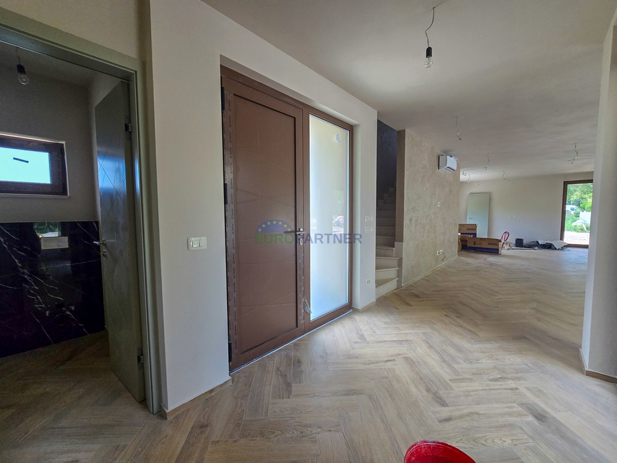 Luksuzna moderna vila z wellnessom, okolica Poreča