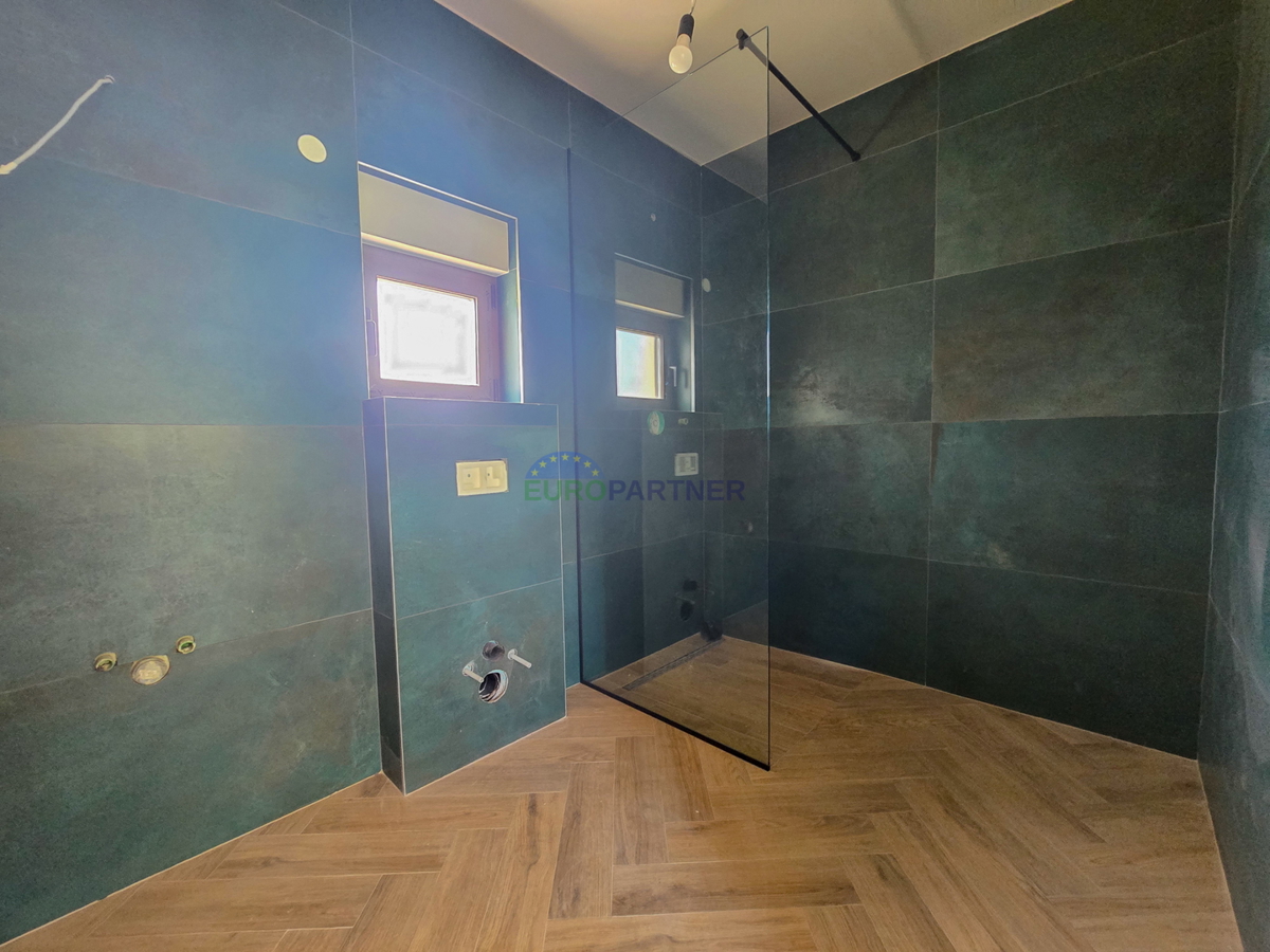 Luksuzna moderna vila z wellnessom, okolica Poreča